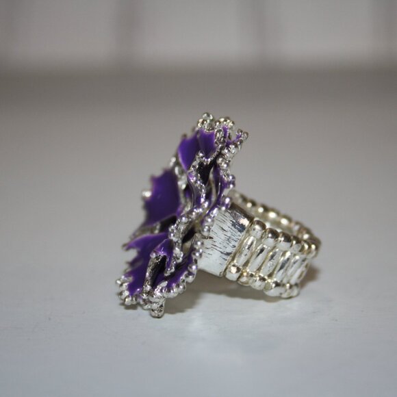 💜 Beautiful Silver & Purple Ring – Adjustable Size 7–9 Oversized Glam · Stretch - Picture 3 of 4